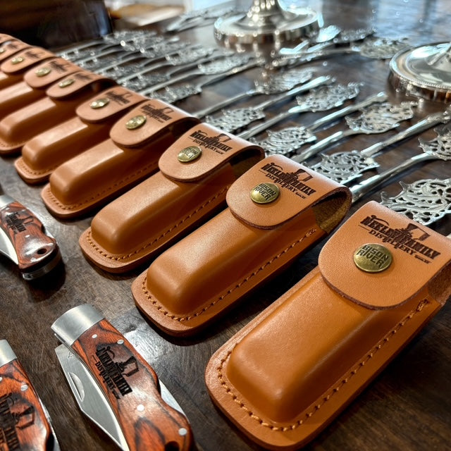 Custom Logo Bison River Knives w/Leather Sheath